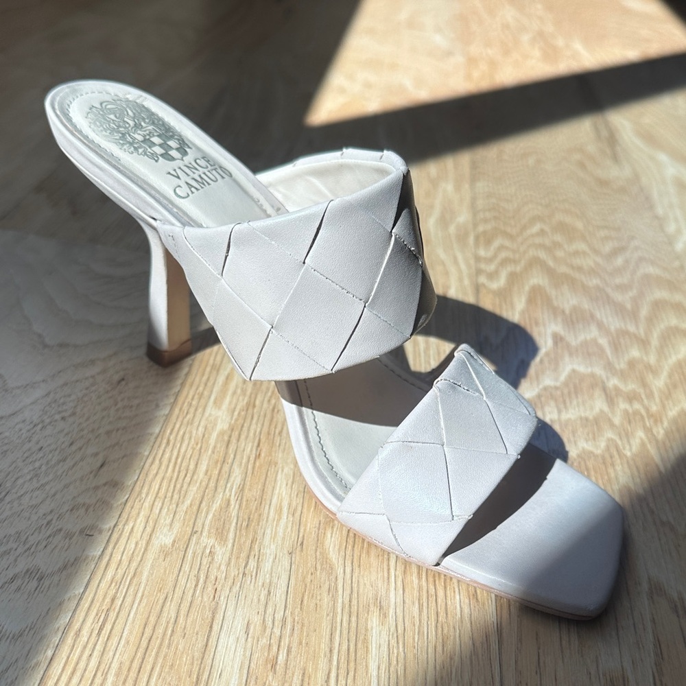 Vince Camuto Women's Beige Quilted Heels